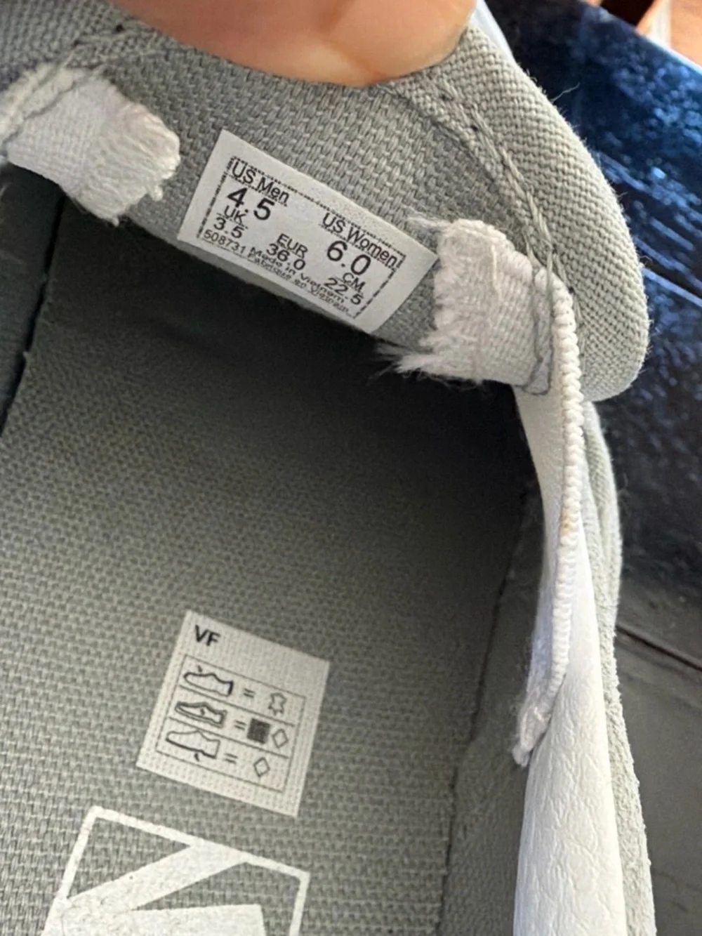 NWT Vans Slip-On Sneakers in Gray Suede M4.5 W6
